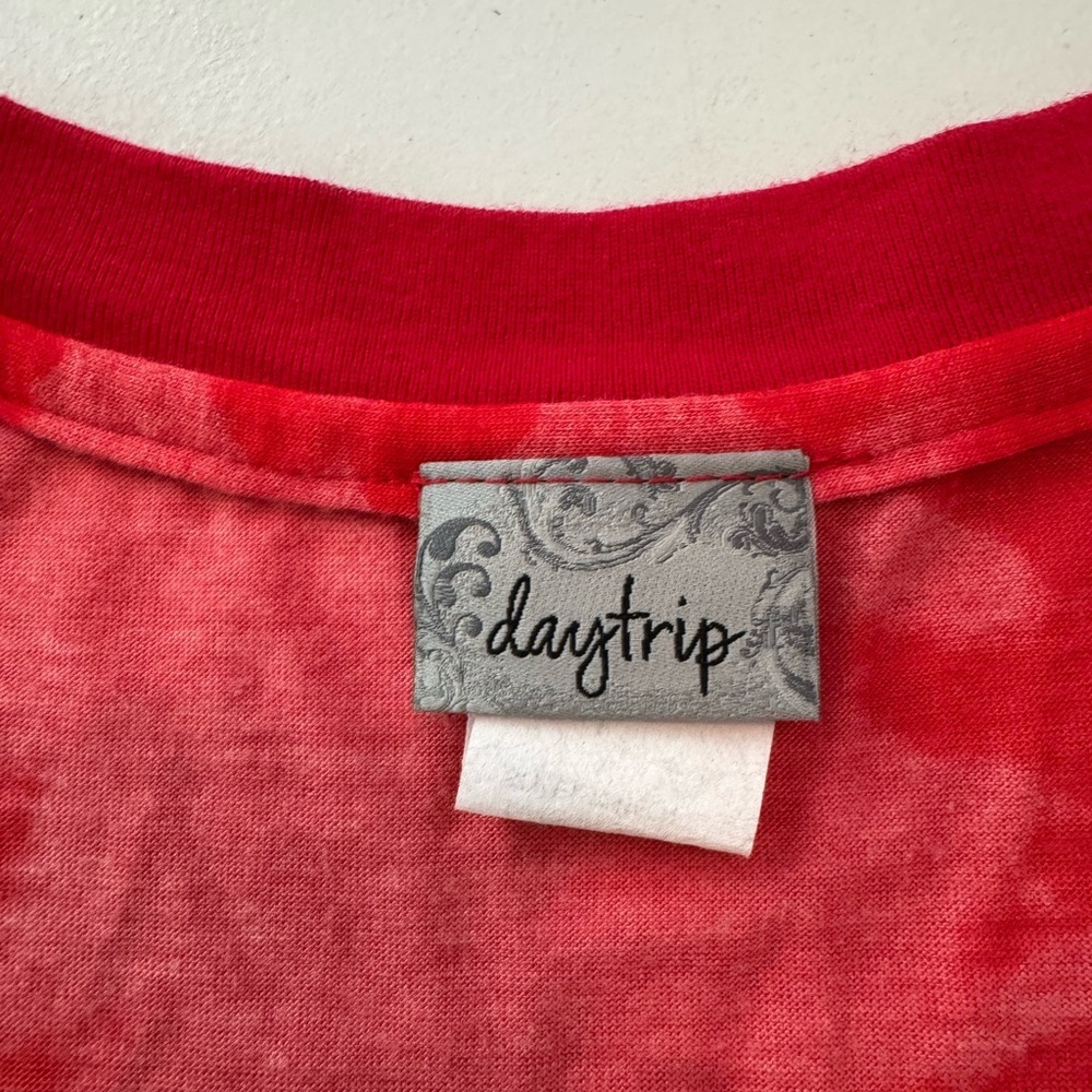 Daytrip Red Fitted Short Sleeve T-Shirt - Picture 3 of 4